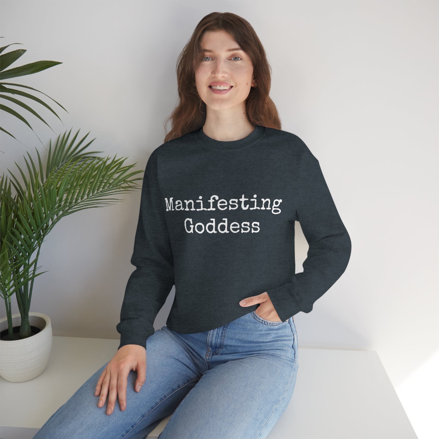 Manifesting Goddess - Heavy Blend Crewneck Sweatshirt - Inspirational Message, Novelty Sweatshirt, Gift Idea, Streetwear Sweatshirt Hoodie
